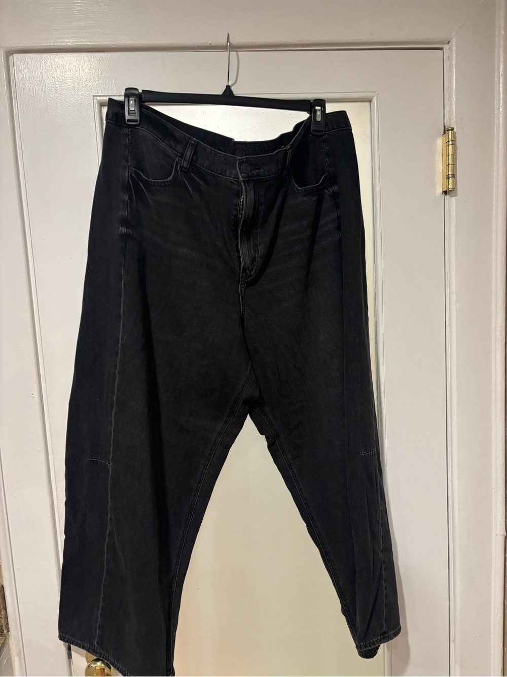 Black Women’s Casual Wide-Leg Jeans